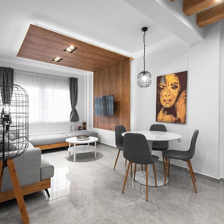테살로니키 Wood N White, Nilie Hospitality Mgmt 아파트 외부 사진